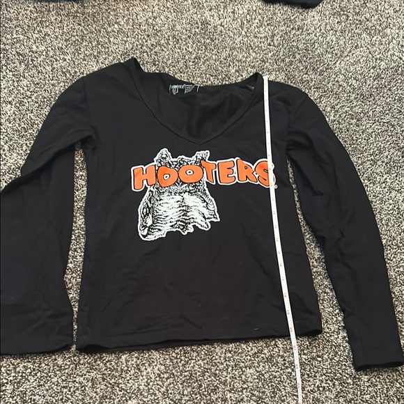 Hooters Black Long Sleeve Tee with Orange Logo - Picture 1 of 6